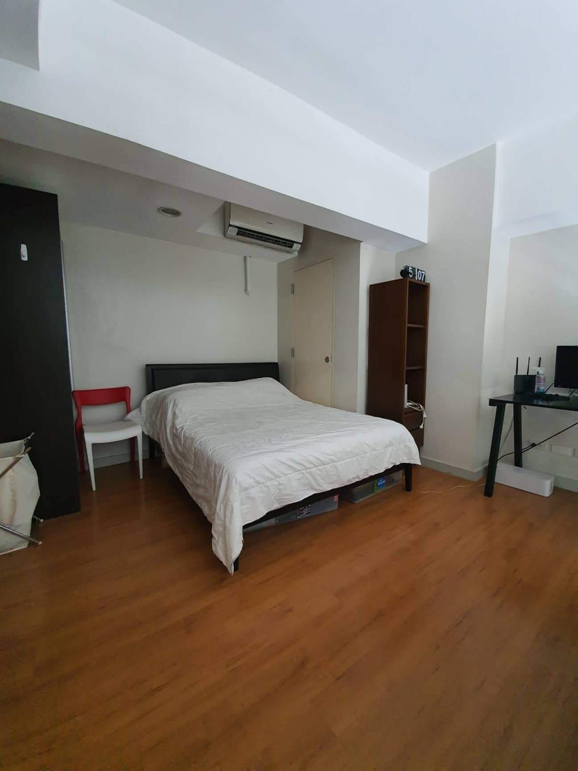 "1BR Condo for Rent in Eton Parkview, Legazpi Village, Makati"08
