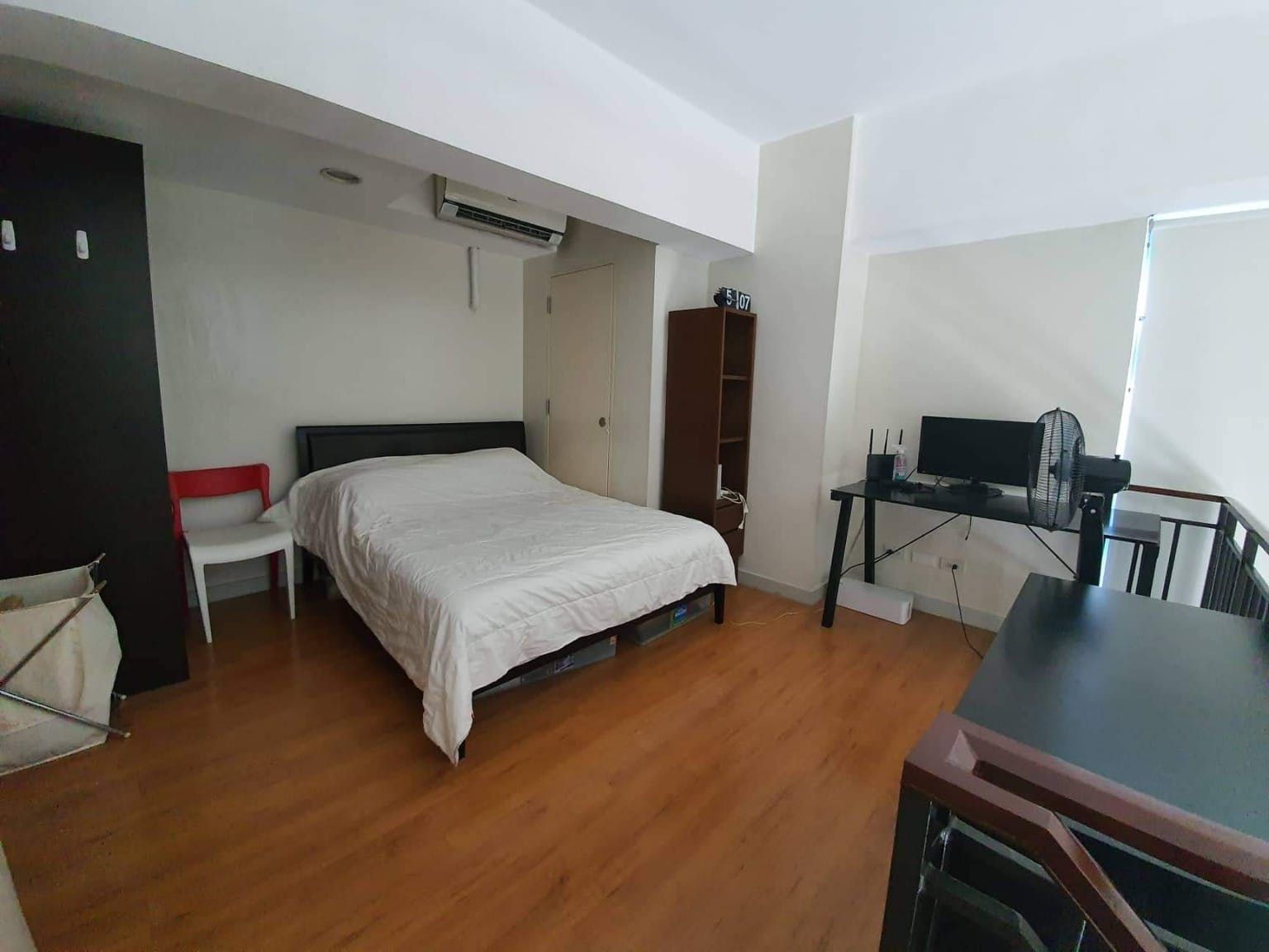 "1BR Condo for Rent in Eton Parkview, Legazpi Village, Makati"10
