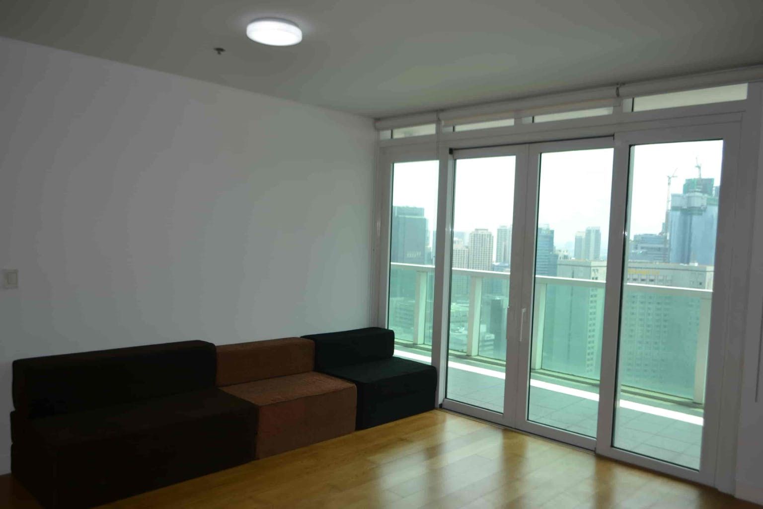 "1BR Condo for Rent in Park Terraces, San Lorenzo, Makati"06
