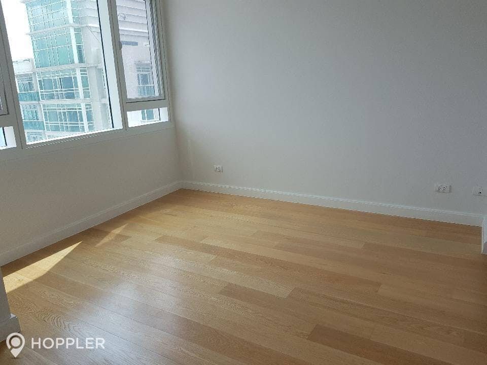 "1BR Condo for Rent in Park Terraces, San Lorenzo, Makati"04