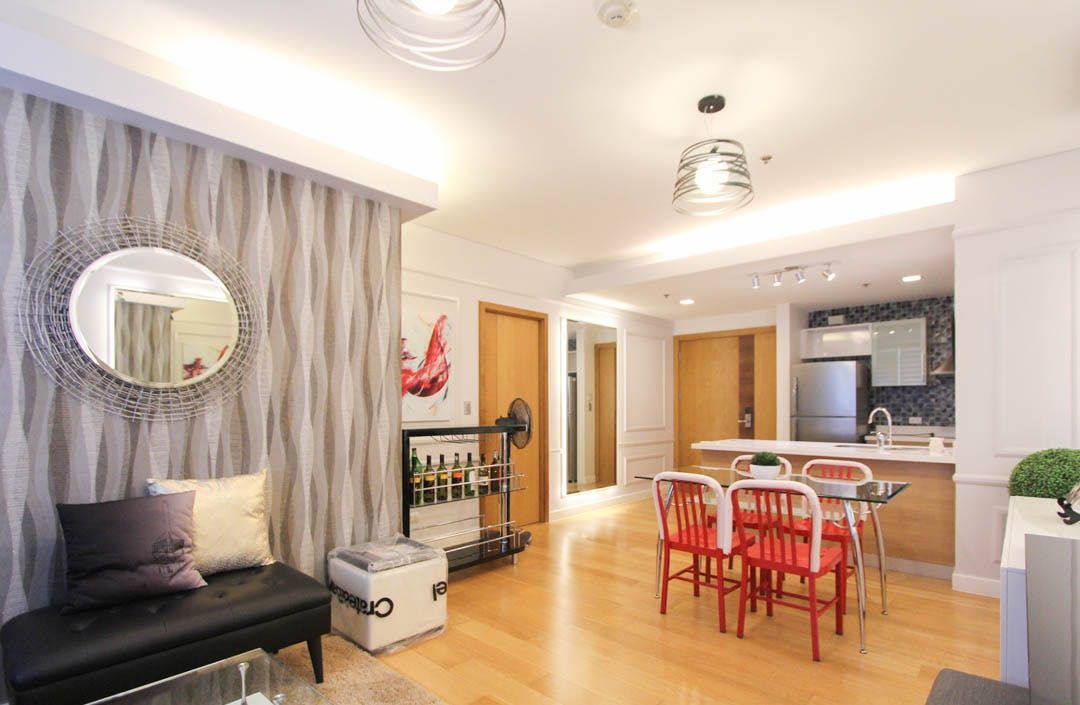 "2BR Condo for Rent in Park Terraces, San Lorenzo, Makati"10