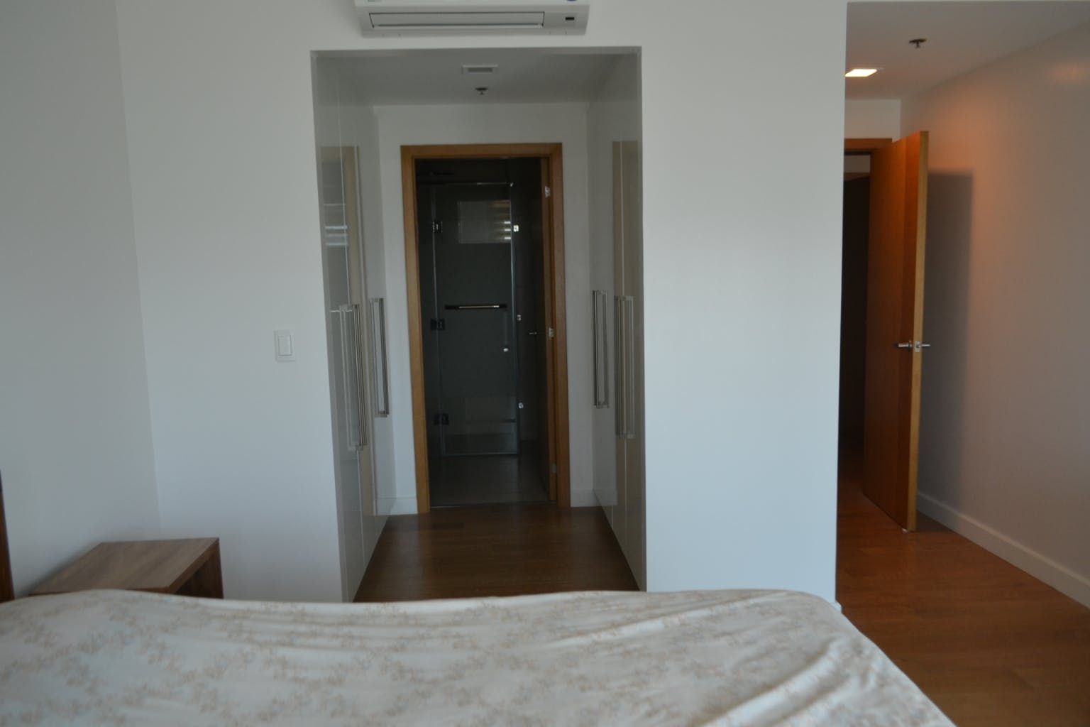 "2BR Condo for Rent in Park Terraces, San Lorenzo, Makati"08
