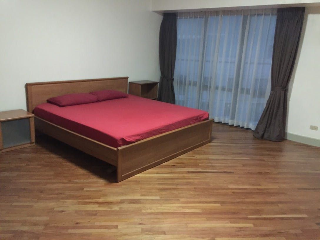 "3BR Condo for Rent in Luna Gardens, Rockwell Center, Makati"06