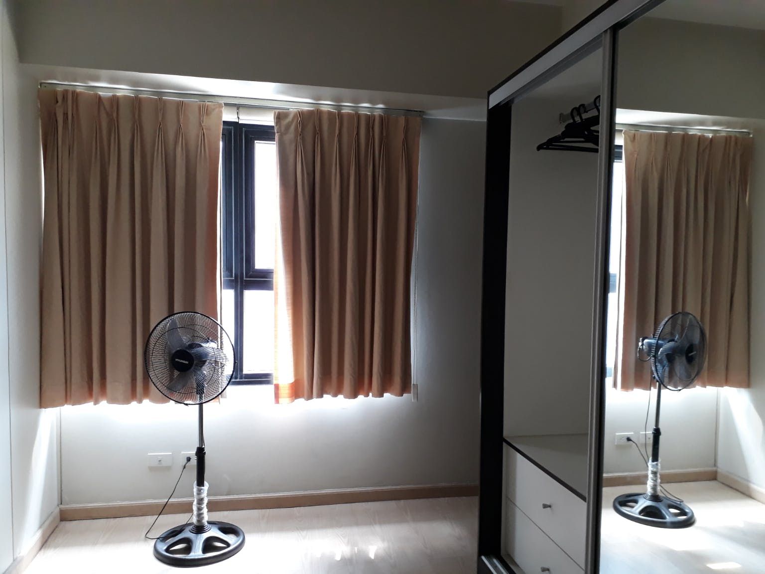 "2BR Condo for Rent in The Fort Residences, BGC - Bonifacio Global City"06