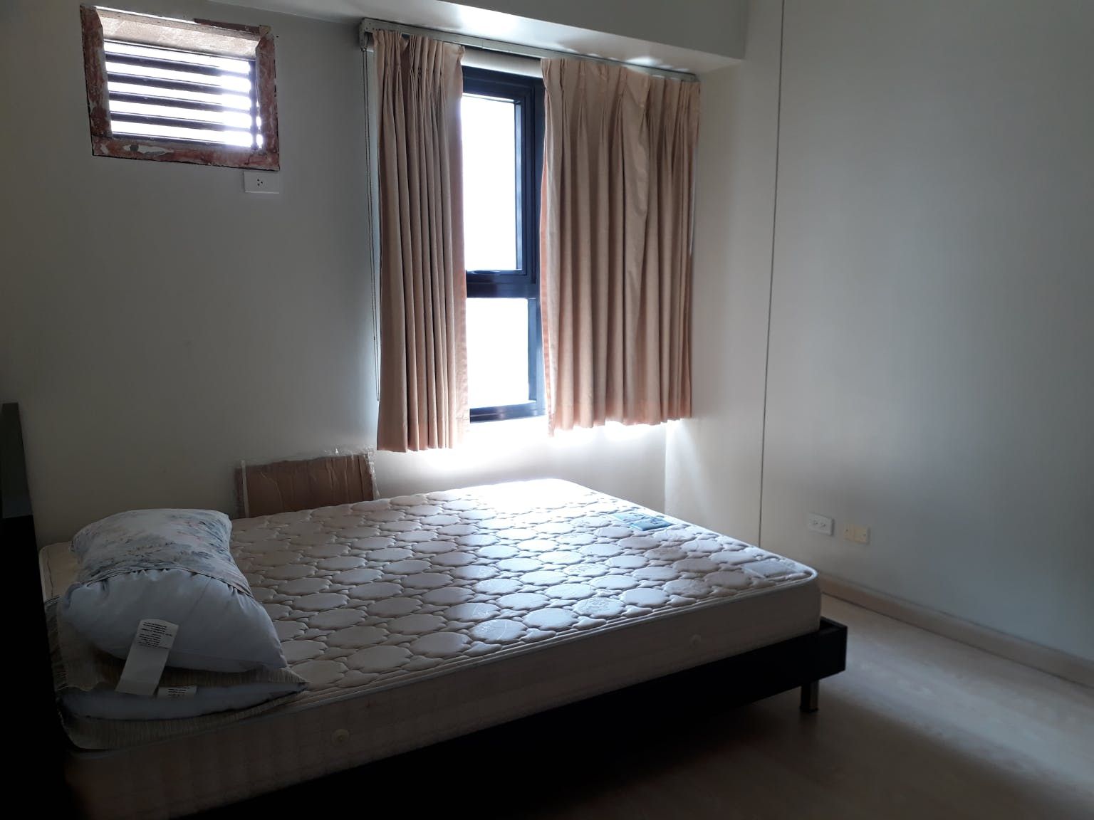 "2BR Condo for Rent in The Fort Residences, BGC - Bonifacio Global City"07