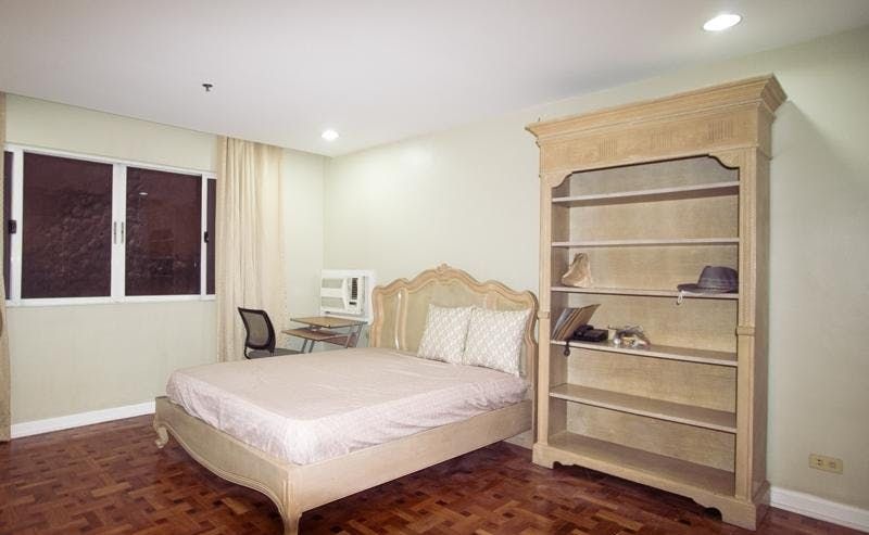 "2BR
