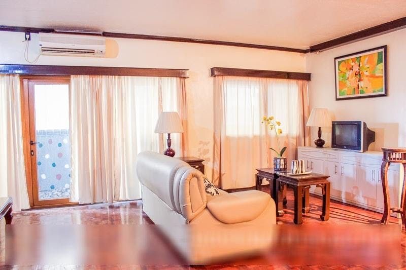 "2BR Condo for Rent in Makati Tuscany, Urdaneta, Makati"04