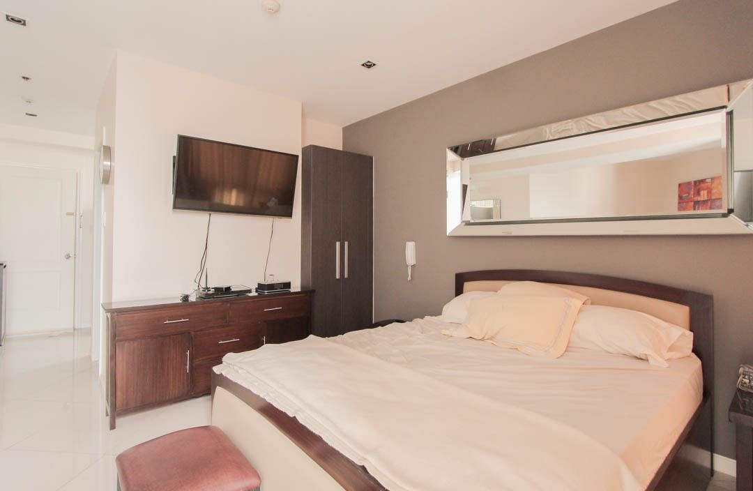 "Studio Condo for Rent in The Gramercy Residences, Poblacion, Makati"06