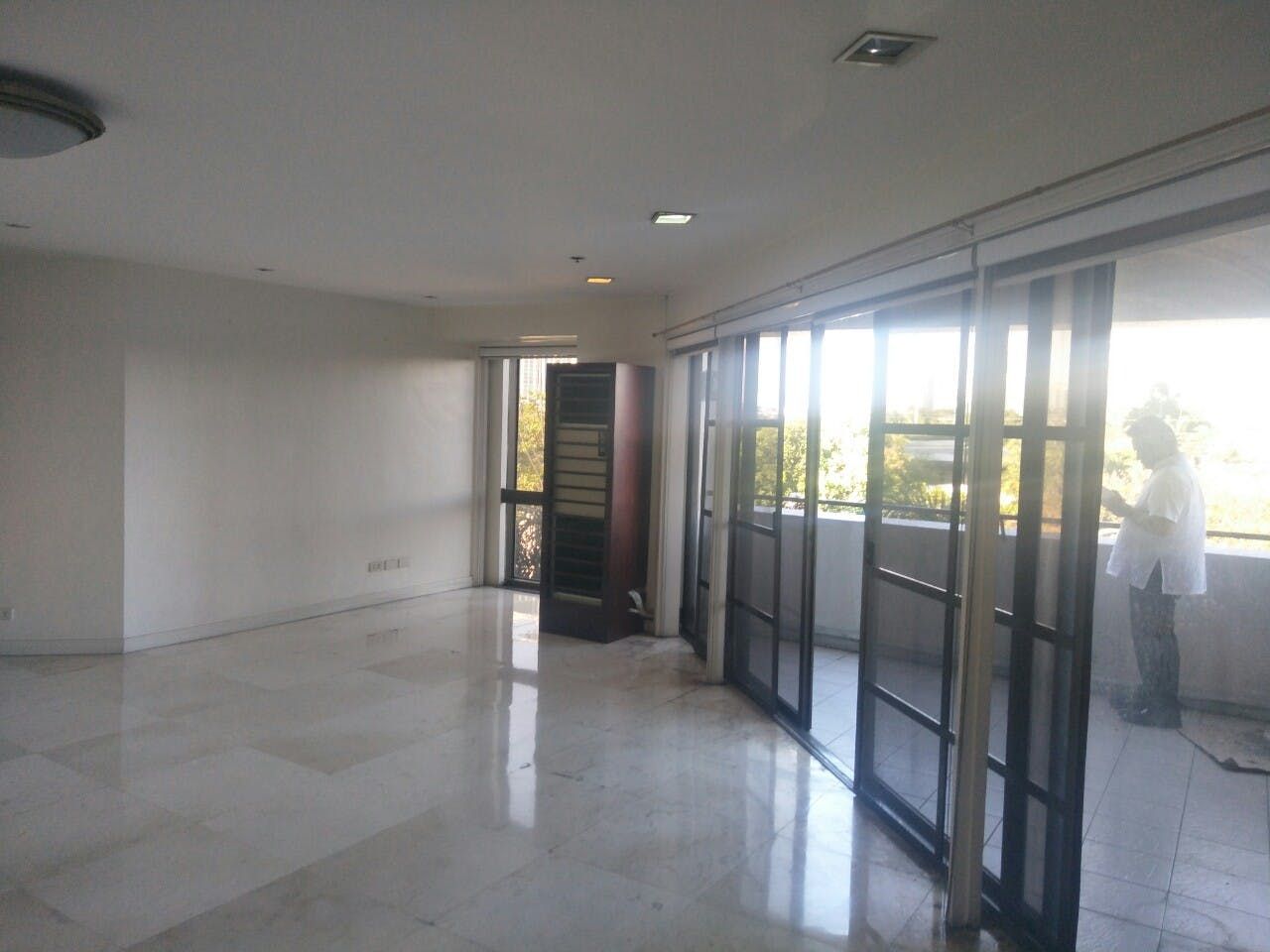 4BR Condo for Rent10