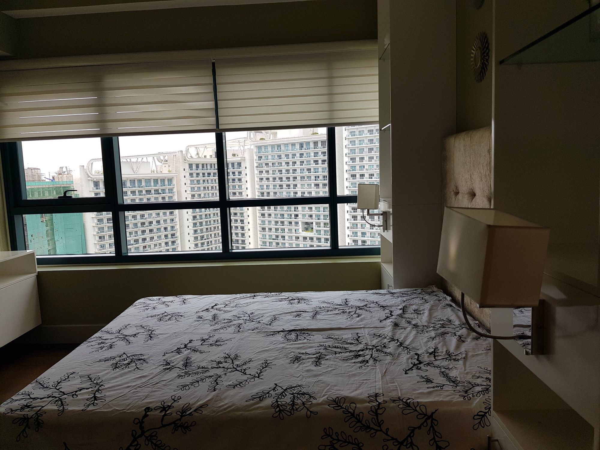 "1BR Condo for Rent in The Milano Residences, Poblacion, Makati"03