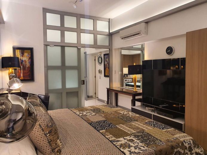 "1BR