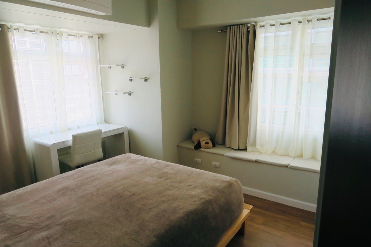 "1BR Condo for Rent in Kroma Tower, Legazpi Village, Makati"10