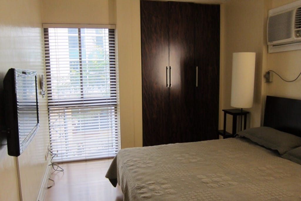 "1BR Condo for Rent in La Maison, San Lorenzo Village, Makati"04