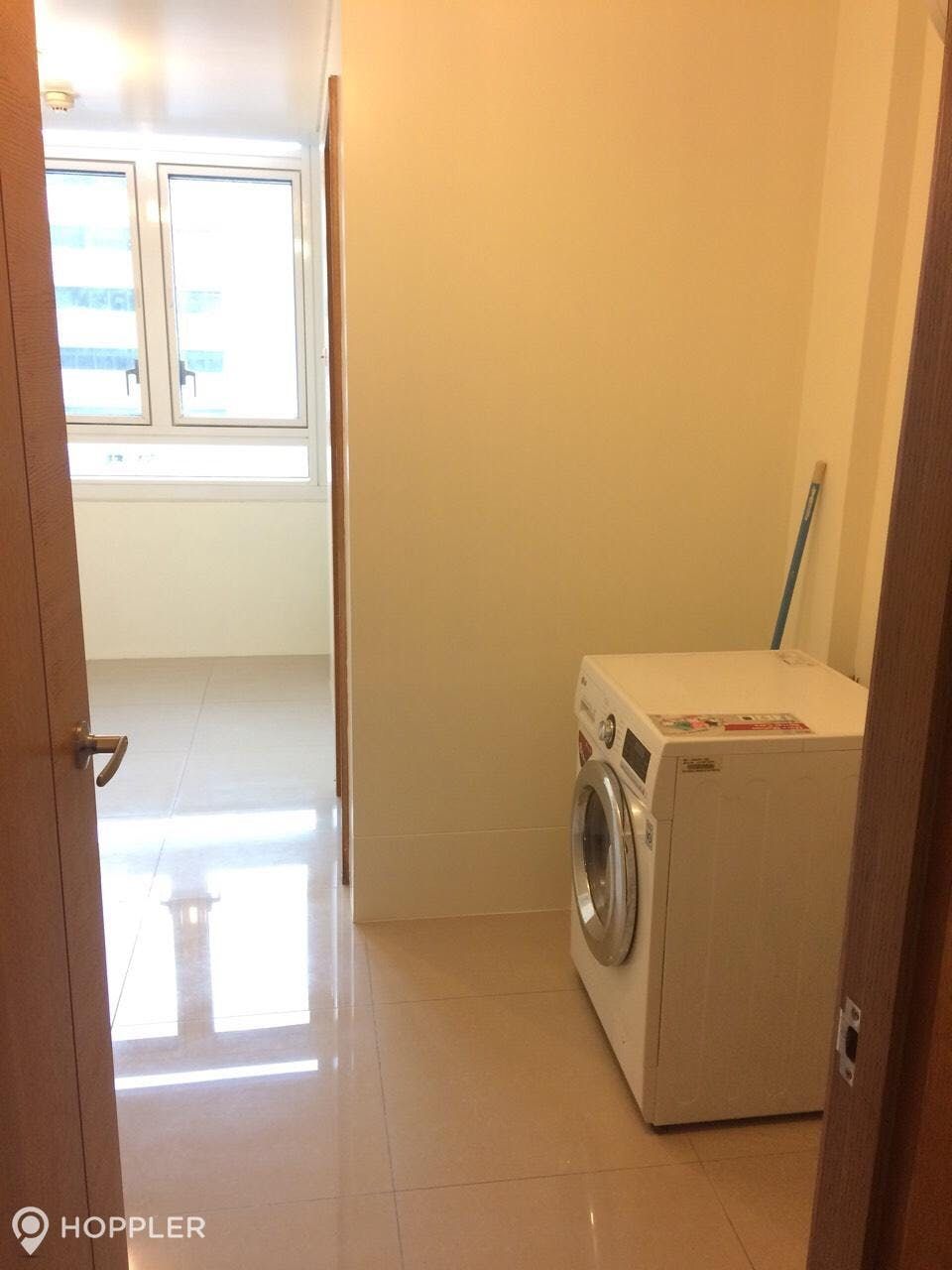 "2BR Condo for Rent in Park Terraces, San Lorenzo, Makati"05