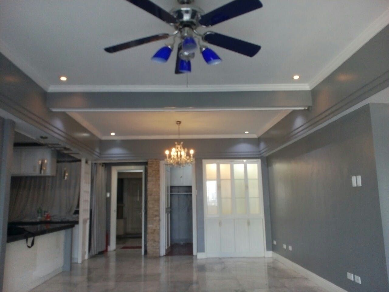 "2BR Condo for Rent in Makati Cinema Square Tower, Pio del Pilar, Makat"08