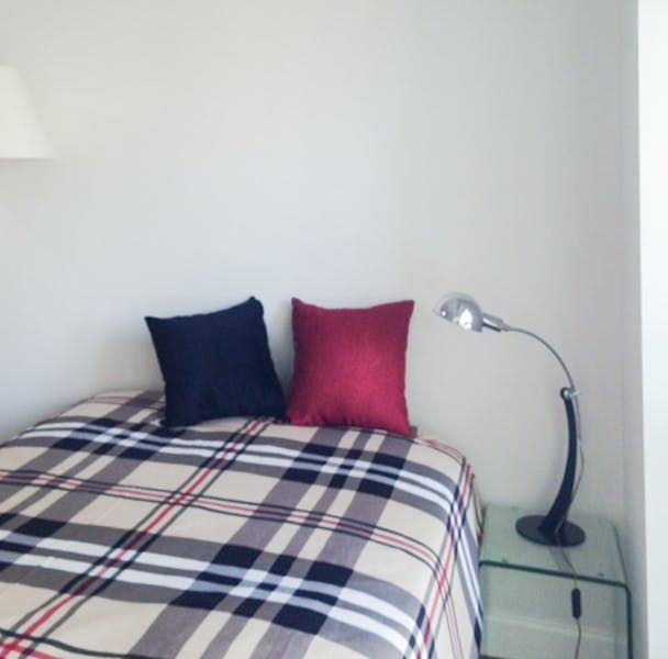 Studio Condo for Rent06