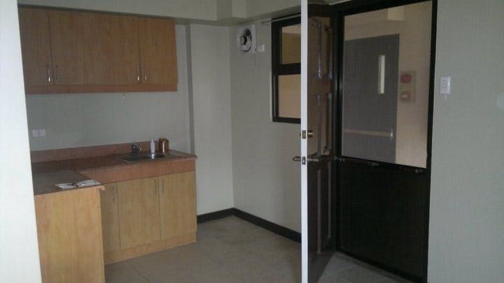 2BR Condo for Rent04