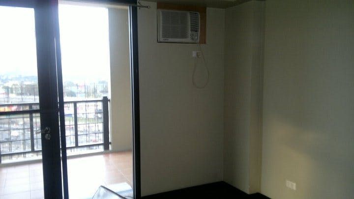 2BR Condo for Rent06