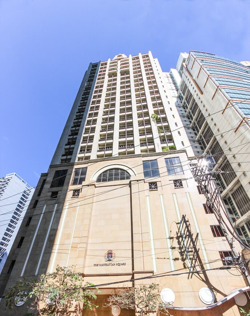 "3BR Condo for Rent in Manhattan Square, Salcedo Village, Makati"08