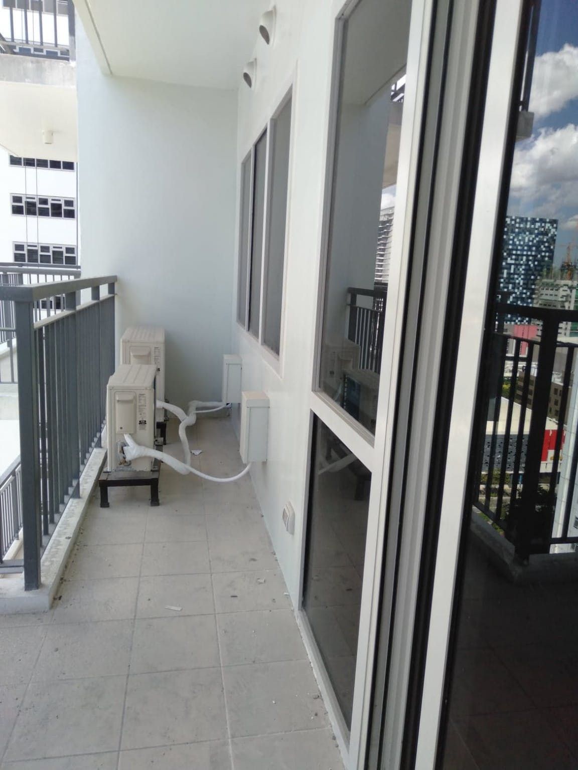 "1BR Condo for Rent in Icon Plaza, BGC - Bonifacio Global City, Taguig"03
