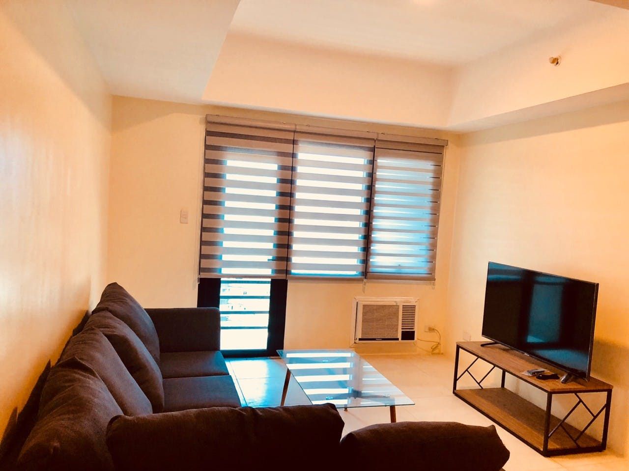 "1BR Condo for Rent in Icon Plaza, BGC - Bonifacio Global City, Taguig"08