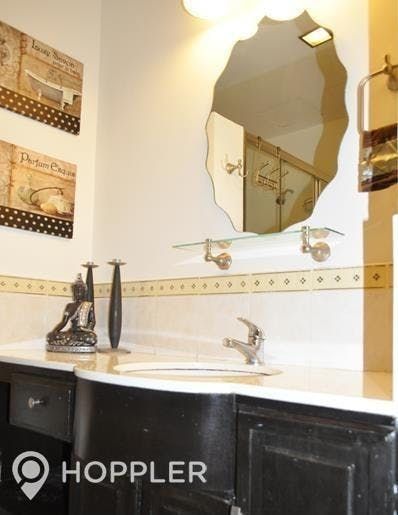 "2BR Condo for Rent in One Uptown Residence, BGC - Bonifacio Global Cit"03