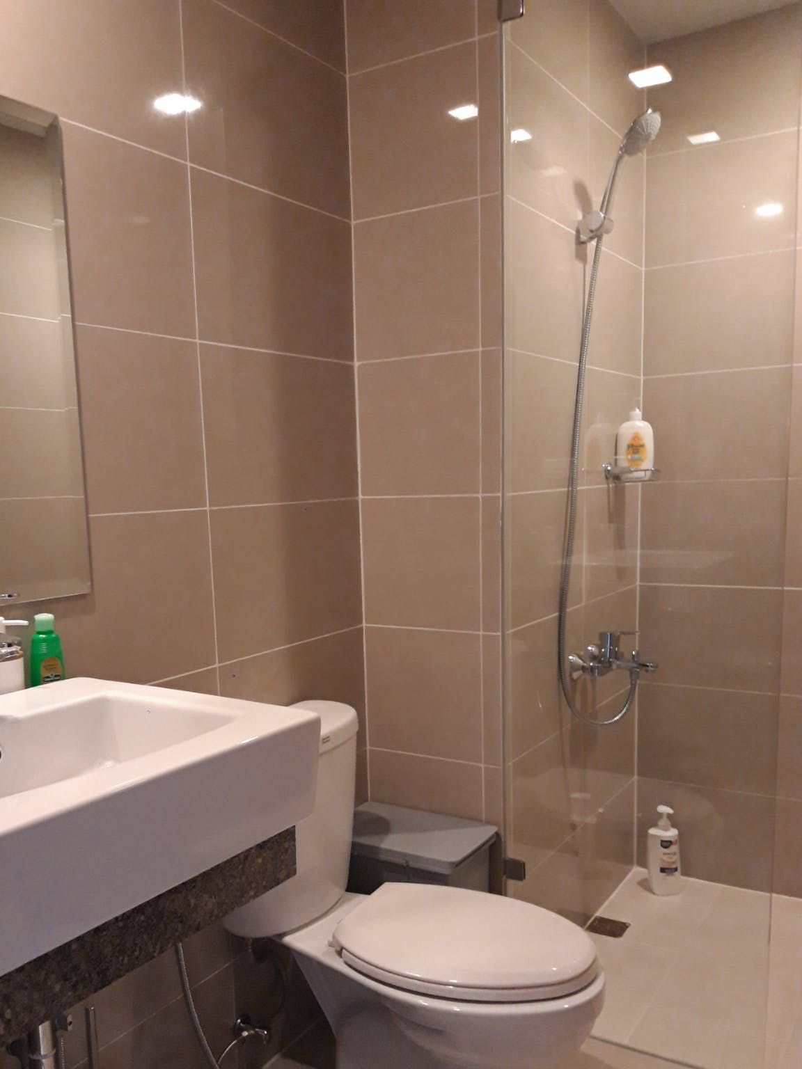 "2BR Condo for Rent in One Uptown Residence, BGC - Bonifacio Global Cit"08