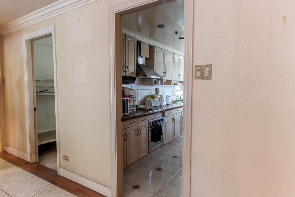 "2BR Condo for Rent in Le Domaine, Salcedo Village, Makati"06