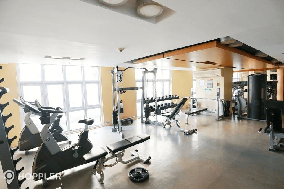 "Studio Condo for Rent in Greenbelt Chancellor, Legazpi Village, Makati"09