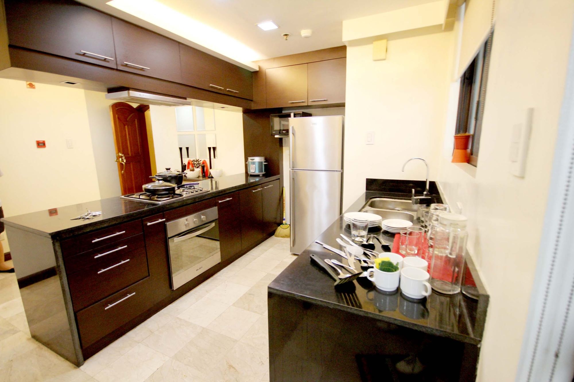 "1BR Condo for Rent in Emerald Mansion, Ortigas Center, Pasig"09