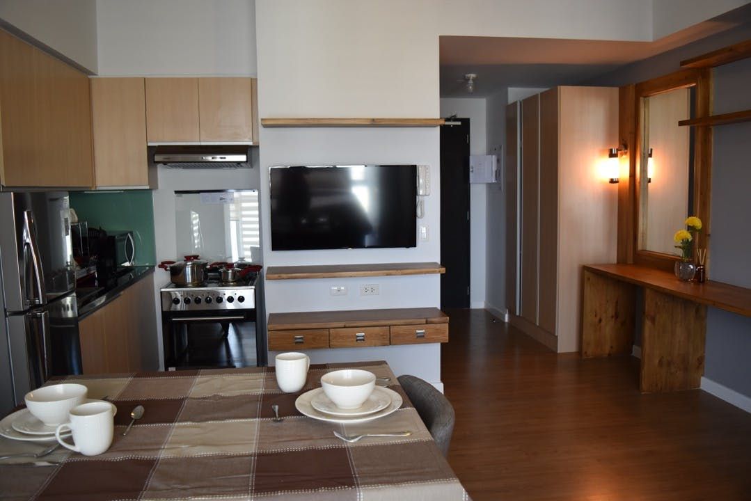 "Studio Condo for Rent in The Meranti at Two Serendra, BGC - Bonifacio"10