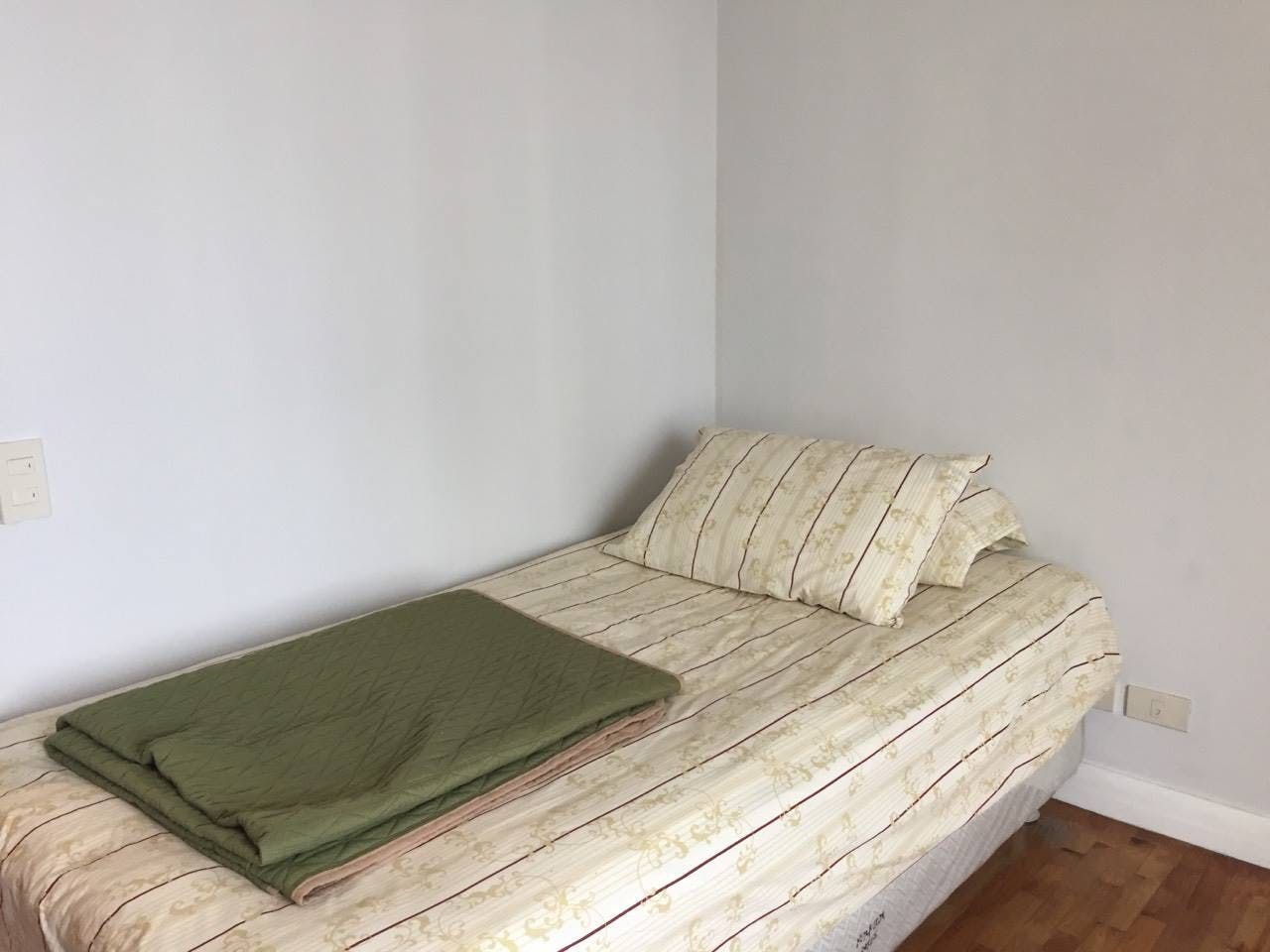 "2BR Condo for Rent in One Legazpi Park, Legazpi Village, Makati"06