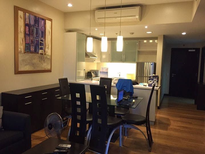 "1BR Condo for Rent in The Residences at Greenbelt, Legazpi Village, Ma"04