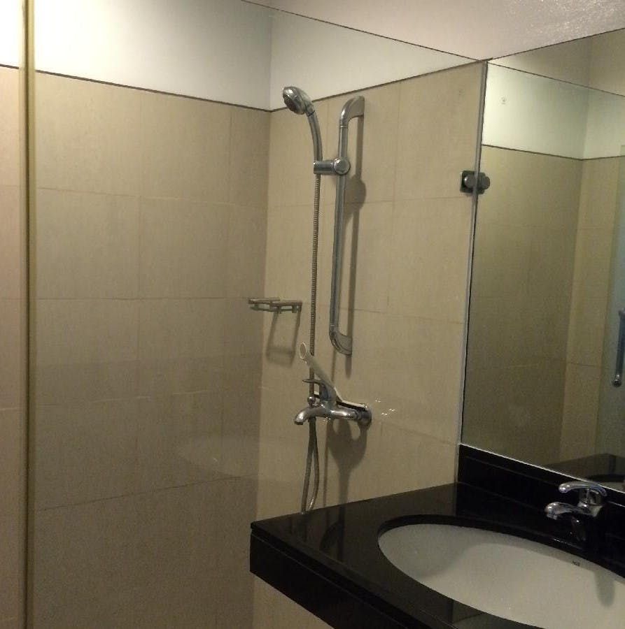 "1BR Condo for Rent in The Residences at Greenbelt, Legazpi Village, Ma"06