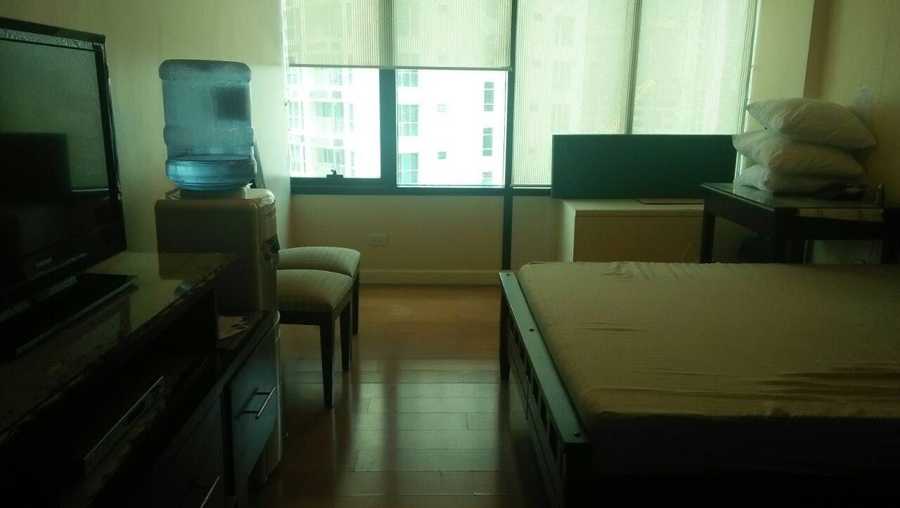 "Studio Condo for Rent in One Rockwell, Rockwell Center, Makati"06