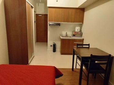 "1BR Condo for Rent in Eton Tower, Legazpi Village, Makati"04