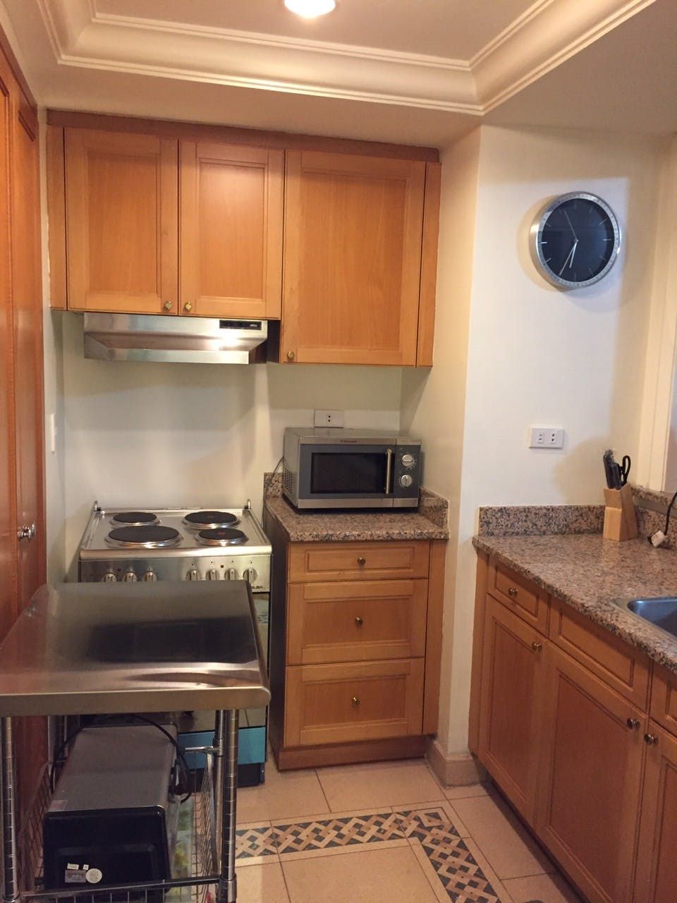"Studio Condo for Rent in Amorsolo East, Rockwell Center, Makati"04
