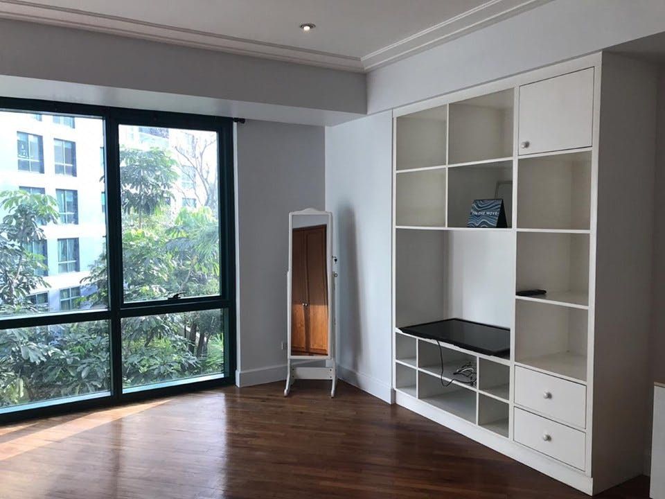 "Studio Condo for Rent in Amorsolo West, Rockwell Center, Makati"06