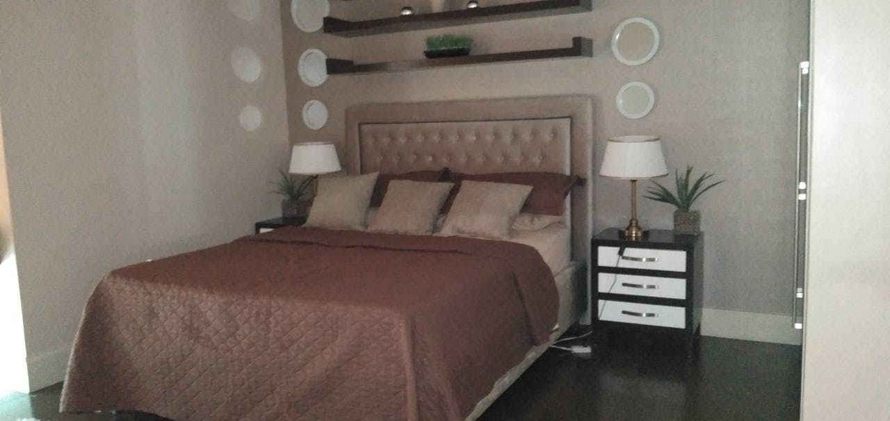 "1BR Condo for Rent in Edades Tower and Garden Villas, Rockwell Center,"08