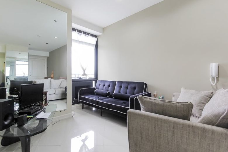 "1BR