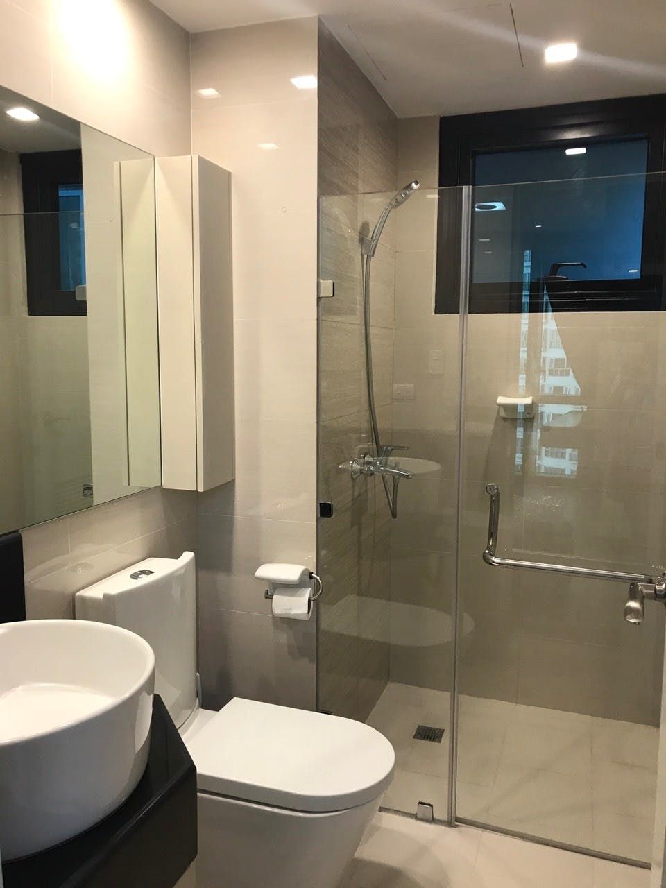 "1BR Condo for Rent in 8 Forbes Town Road, BGC - Bonifacio Global City,"06