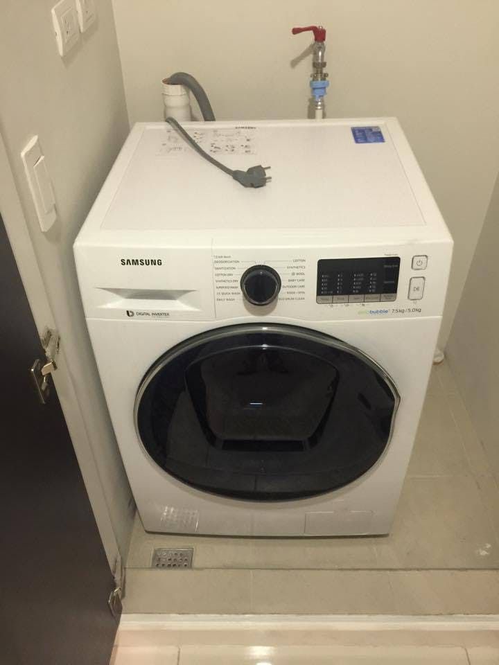 "Studio Condo for Rent in Senta, Legazpi Village, Makati"08