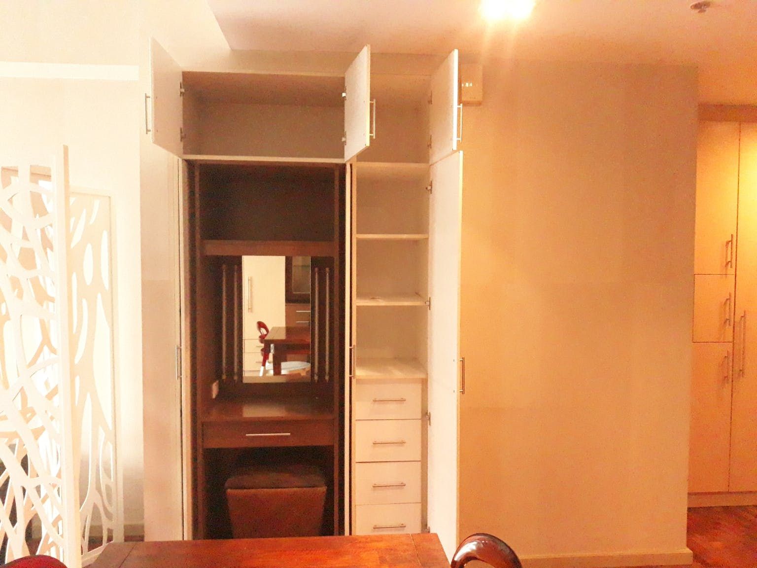 "Studio Condo for Rent in One Legazpi Park, Legazpi Village, Makati"10