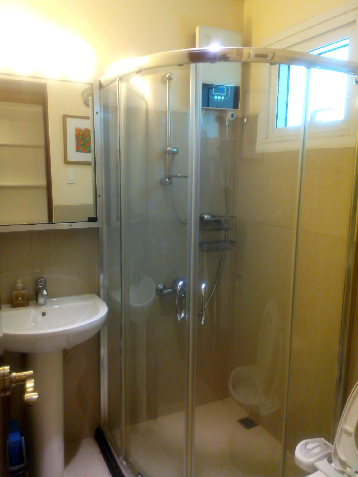 "3BR Condo for Rent in The Beacon, Legazpi Village, Makati"08