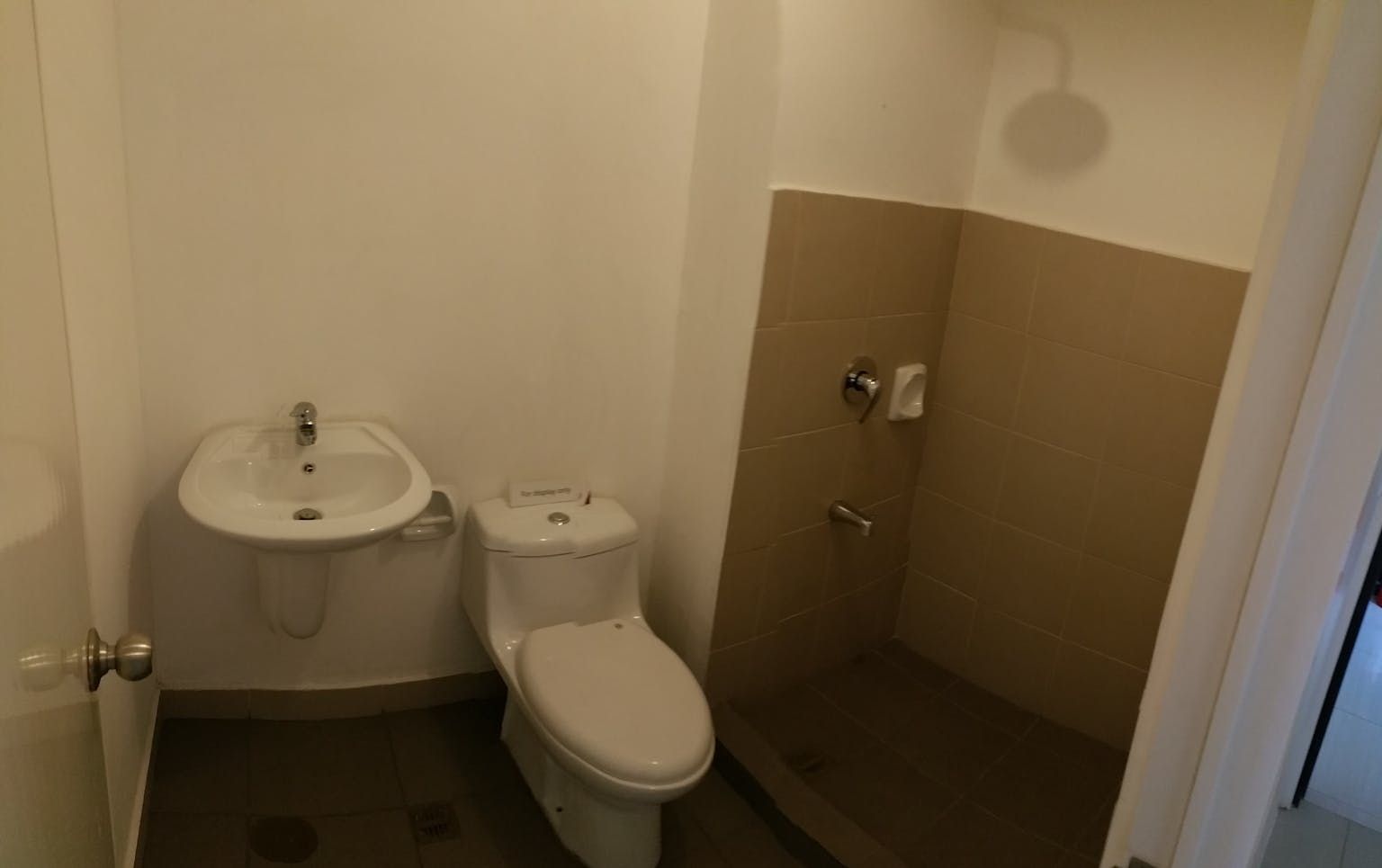 "Studio Condo for Rent in Avida Towers One Union Place, Arca South, Tag"04