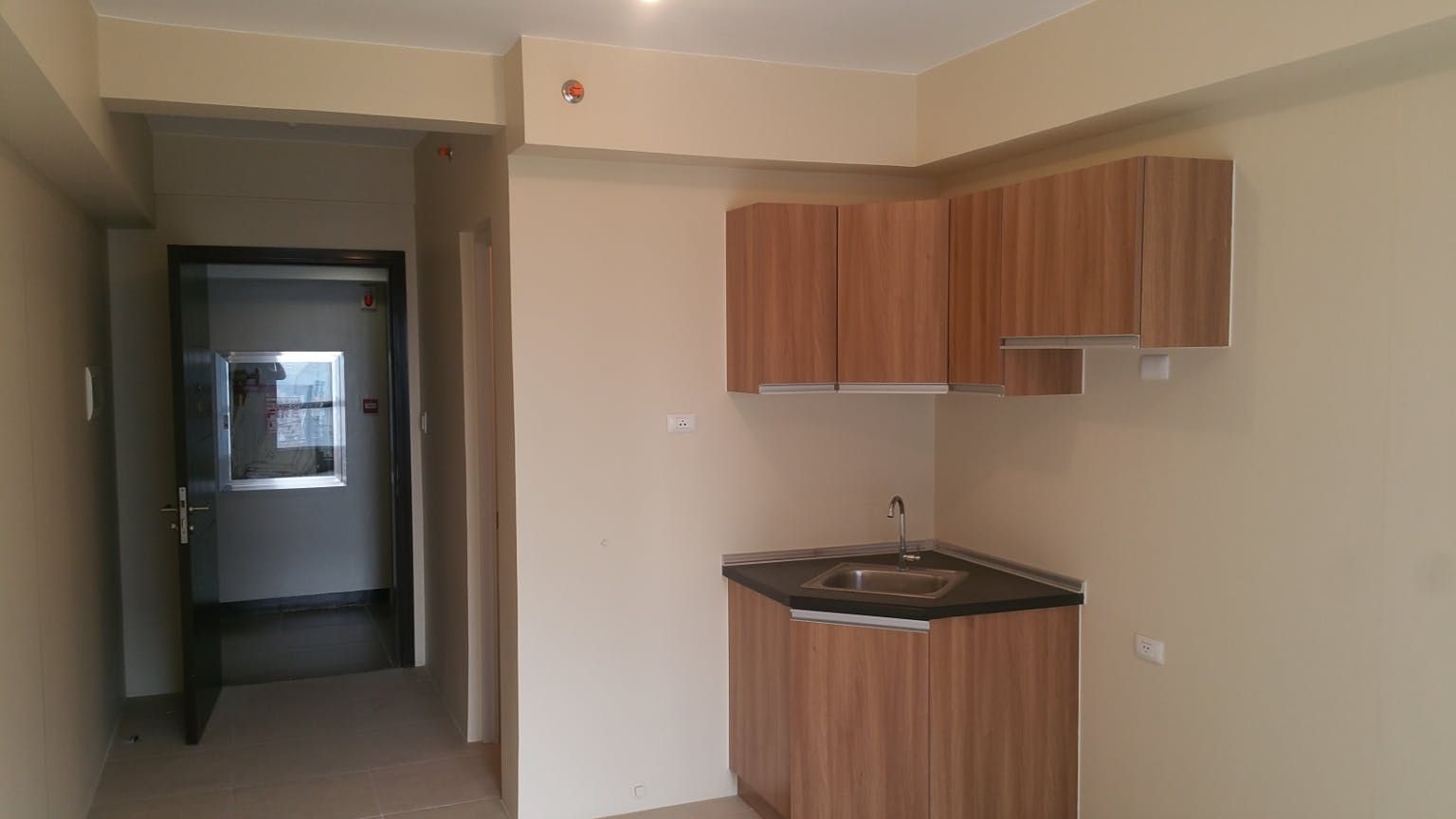"Studio Condo for Rent in Avida Towers One Union Place, Arca South, Tag"06