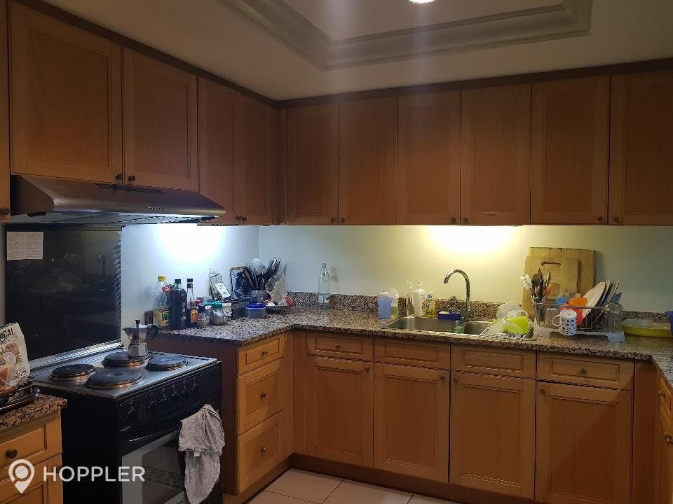 "3BR Condo for Rent in Amorsolo East, Rockwell Center, Makati"04