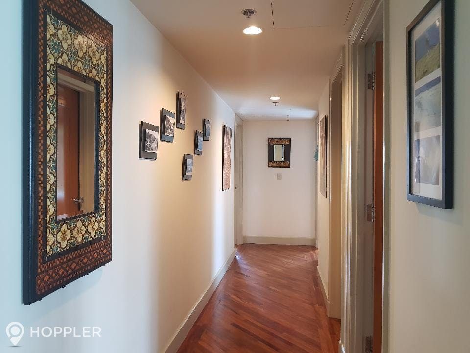 "3BR Condo for Rent in Amorsolo East, Rockwell Center, Makati"06