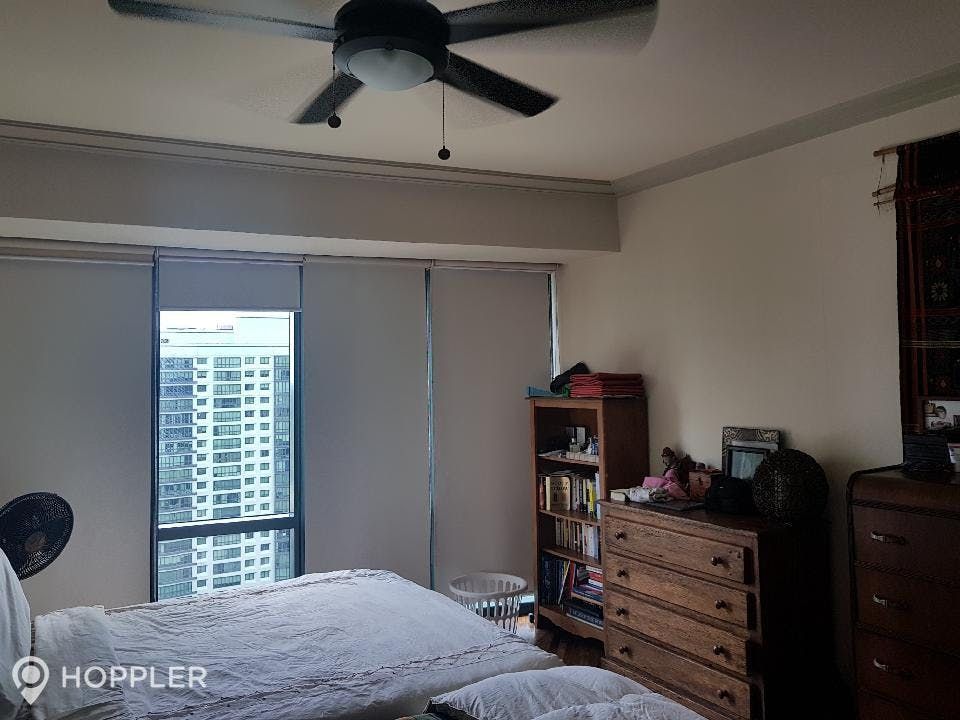 "3BR Condo for Rent in Amorsolo East, Rockwell Center, Makati"10