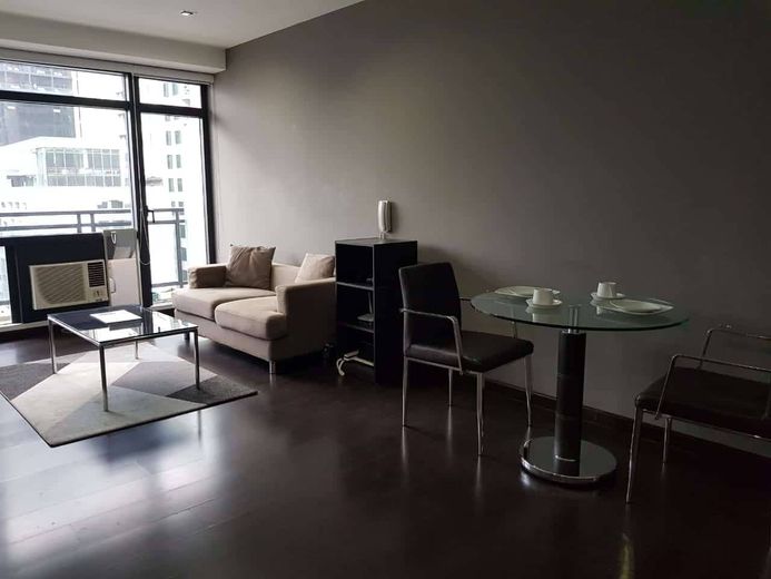 "1BR Condo for Rent in The Gramercy Residences, Poblacion, Makati"01